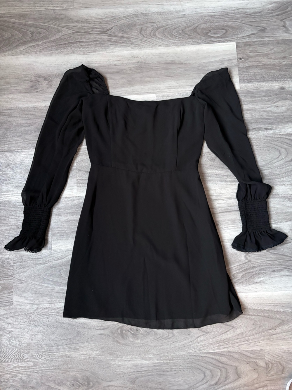 Aritzia Wilfred Emmylou Dress – Black – Size 4